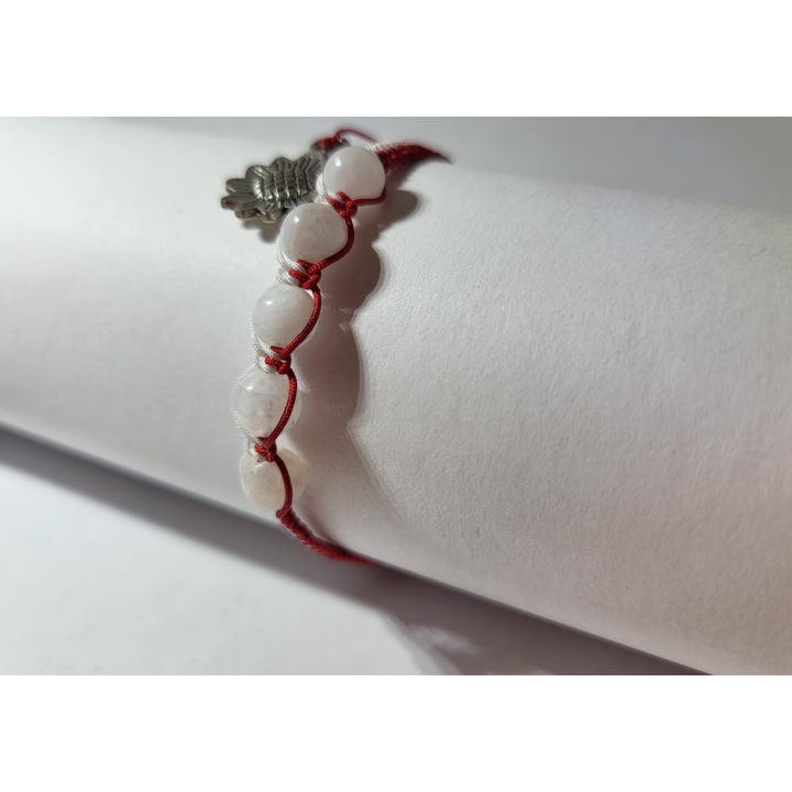 Opal biały - delikatność, która przyciąga spojrzenia