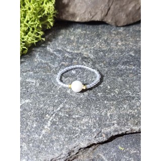 Biały Opal – subtelny blask elegancji