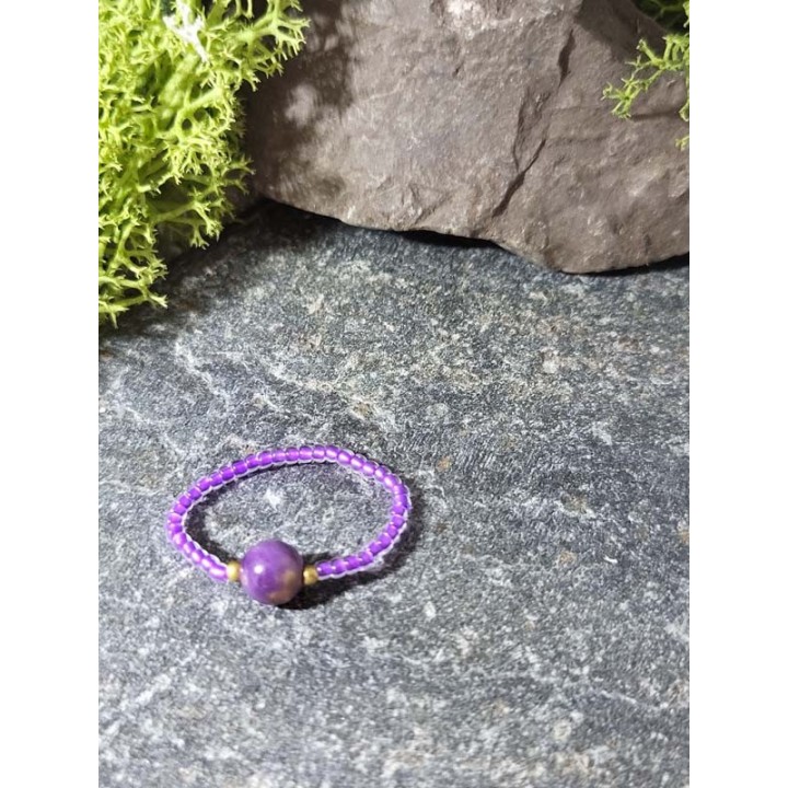 Jadeit ametystowo-żółty – gra światła i barw