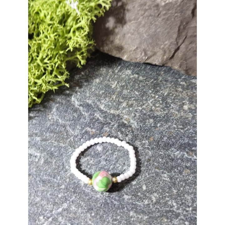 Howlit różowo-zielony – subtelna świeżość