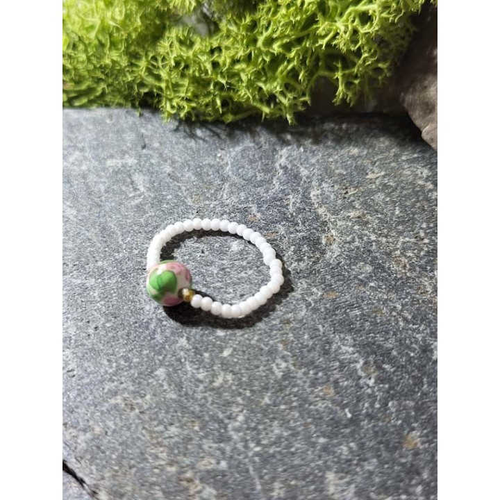 Howlit różowo-zielony – subtelna świeżość