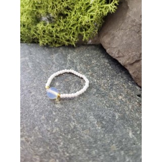 Kamień Księżycowy – blask nocnej ciszy