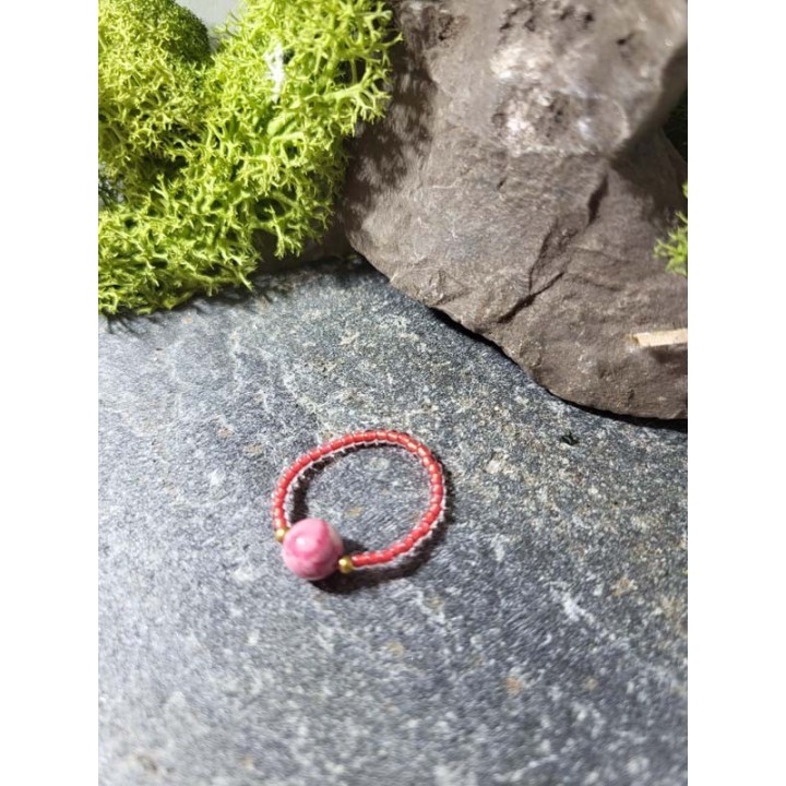 Howlit różowo-zielony – harmonia natury