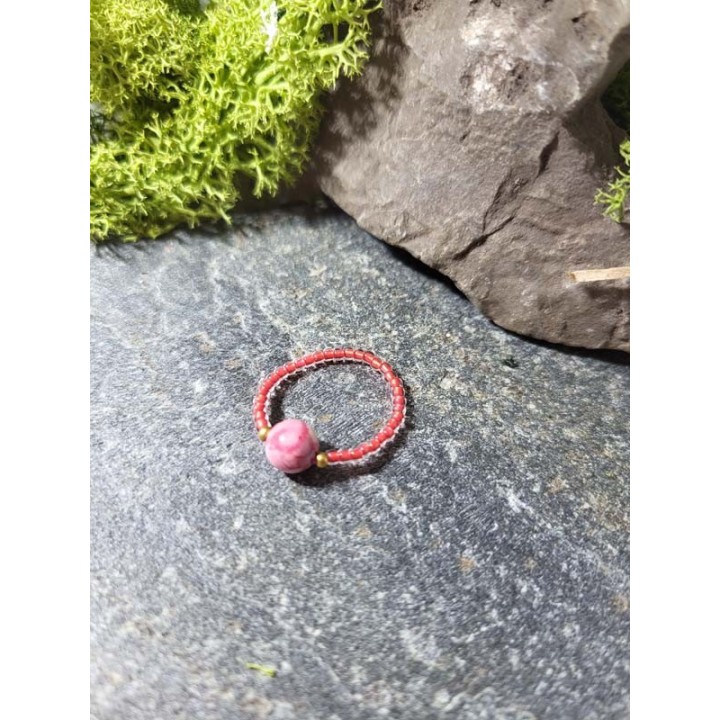 Howlit różowo-zielony – harmonia natury