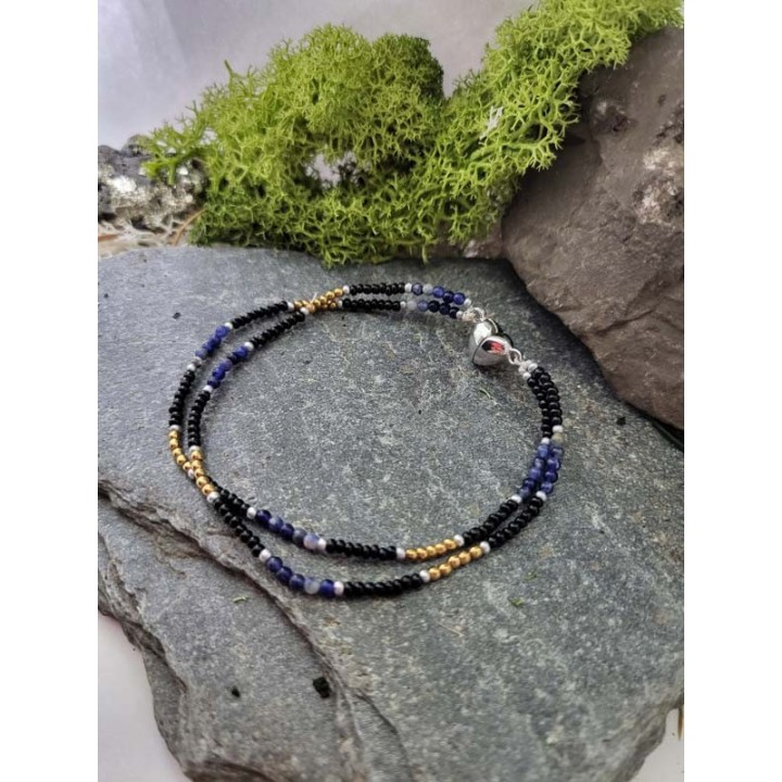 Sodalit & Hematyt miodowy – podwójna równowaga barw